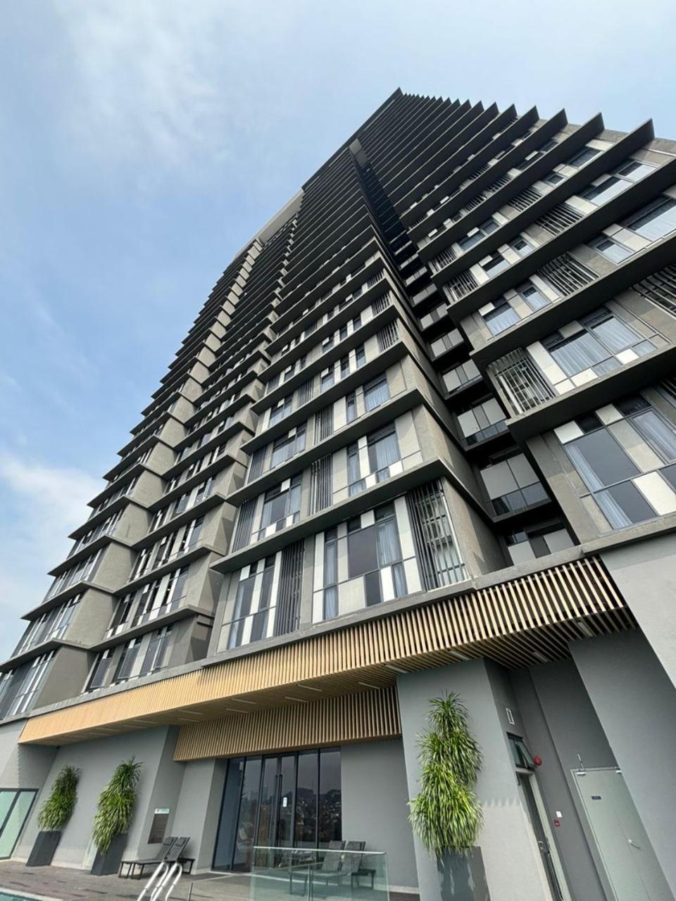 Societe By Bamboo Hospitality Aparthotel Куала Лумпур Екстериор снимка