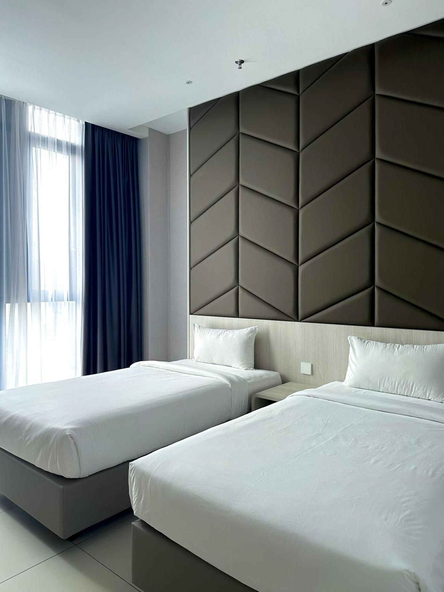 Societe By Bamboo Hospitality Aparthotel Куала Лумпур Екстериор снимка