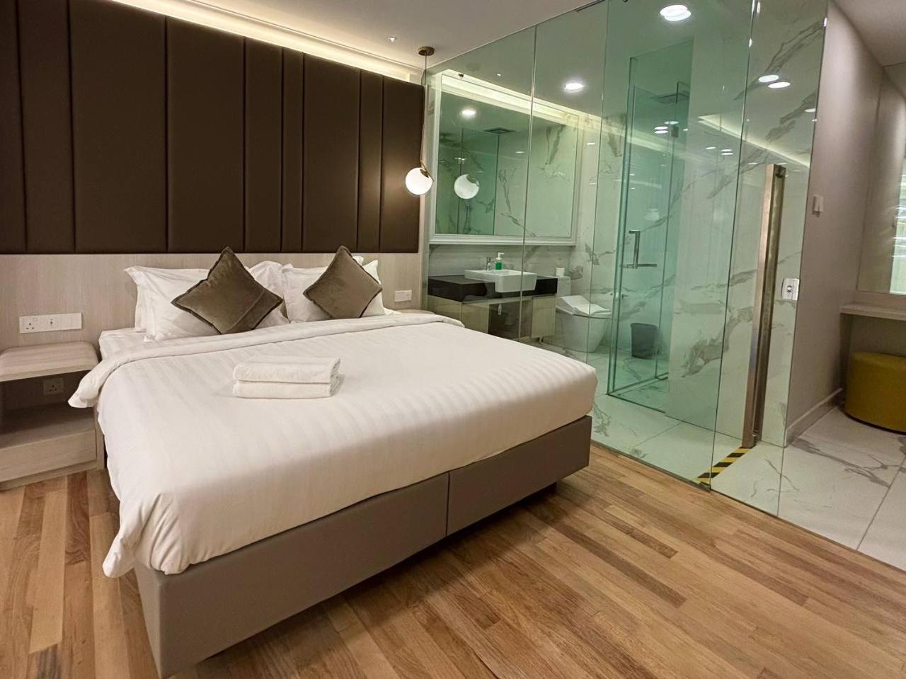 Societe By Bamboo Hospitality Aparthotel Куала Лумпур Екстериор снимка
